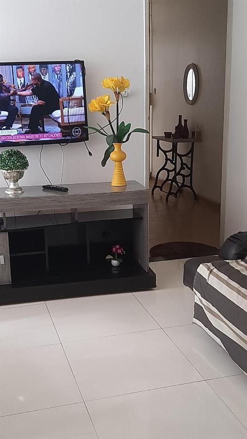 Bem Localizado Apartamento 2 Quartos Orla Rio Vermelho Ha 20 Min Da Barra-Ondina Internet Arcondicionado Салвадор Екстериор снимка